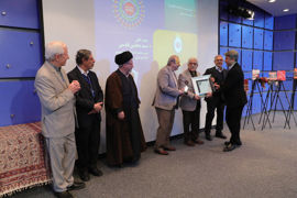 روابط عمومی بانک ملی ایران برنده جایزه سومین جشنواره مردم داری ایران
